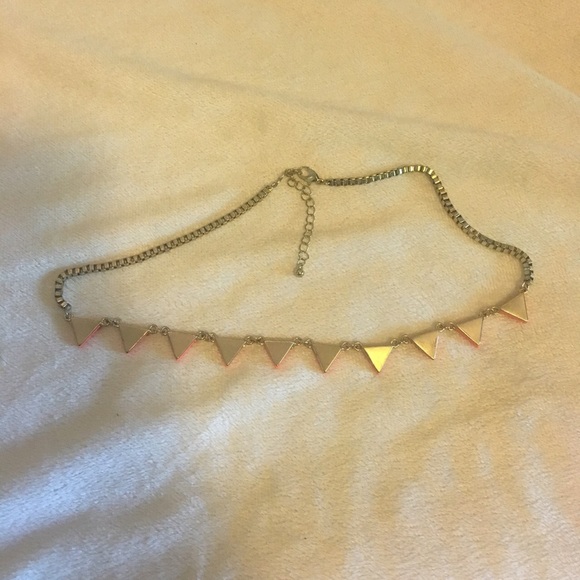 Cute reversible triangle necklace! - Picture 2 of 2